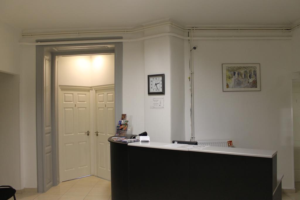 Capital Guesthouse Будапеща Екстериор снимка