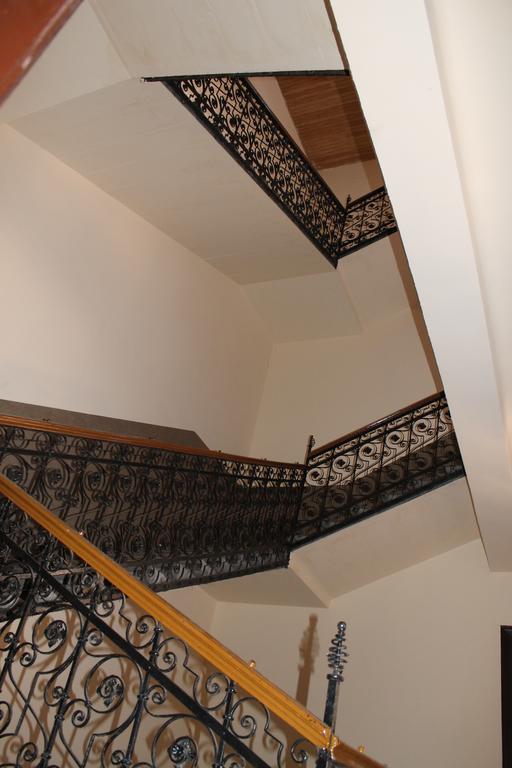 Capital Guesthouse Будапеща Екстериор снимка