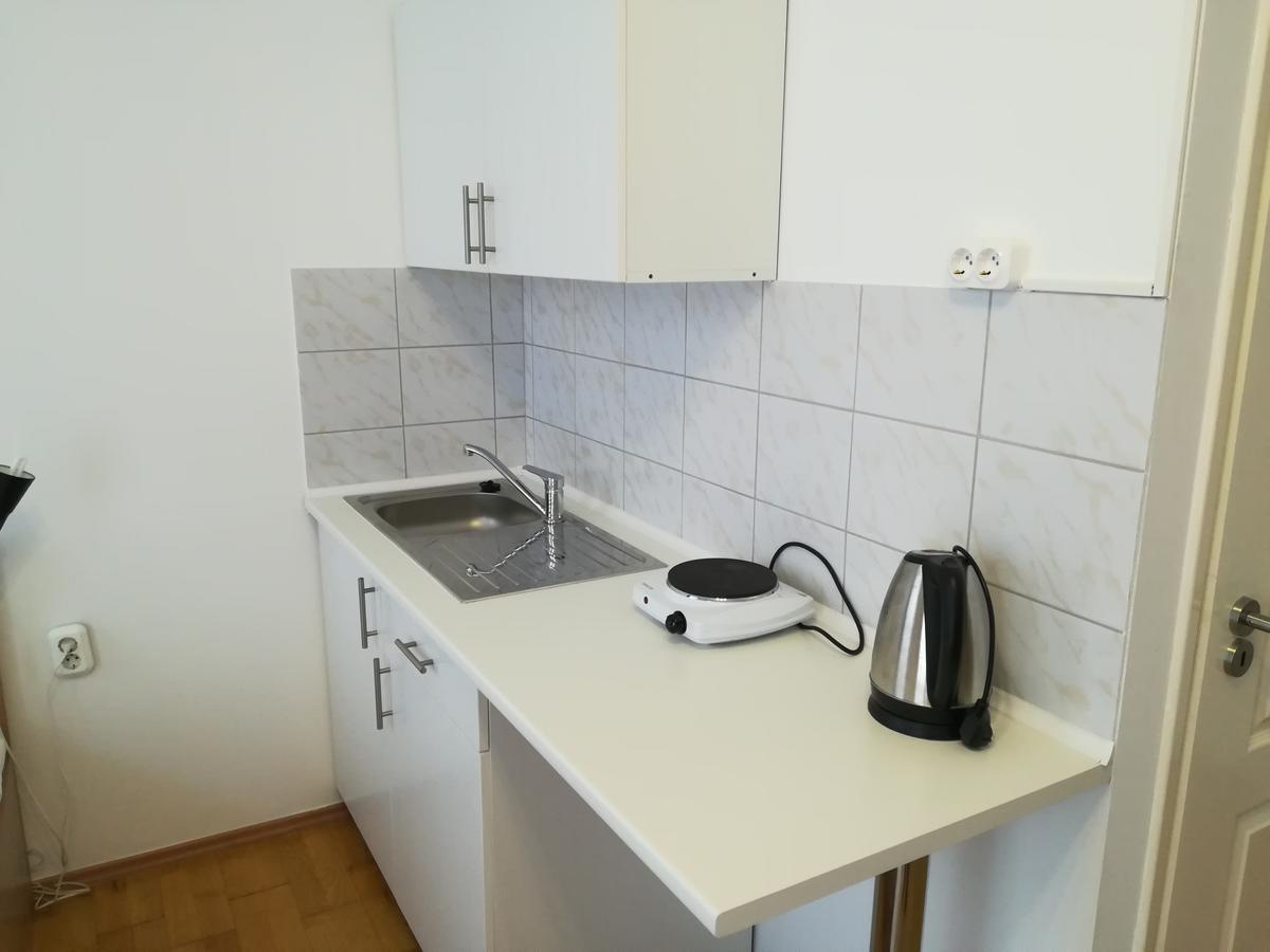 Capital Guesthouse Будапеща Екстериор снимка