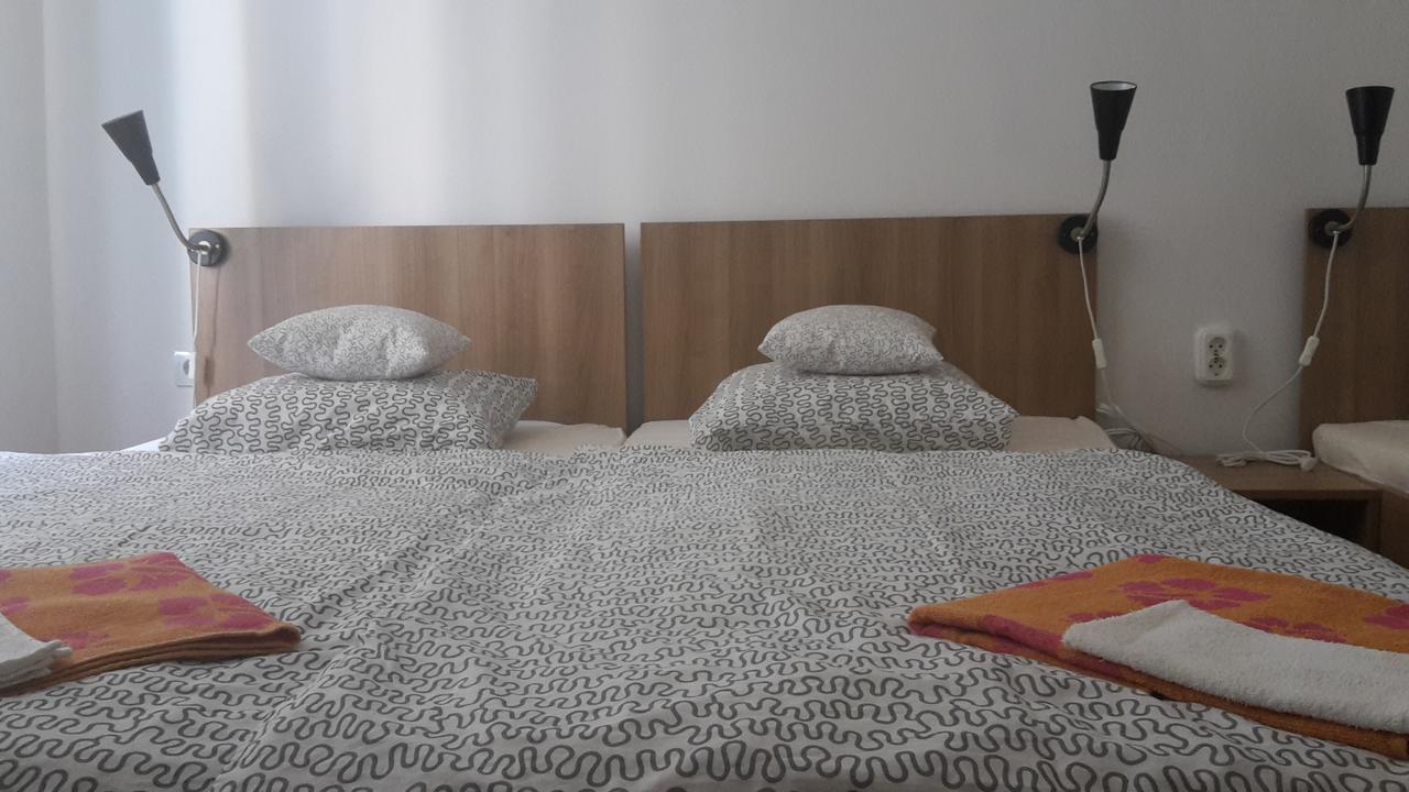 Capital Guesthouse Будапеща Стая снимка